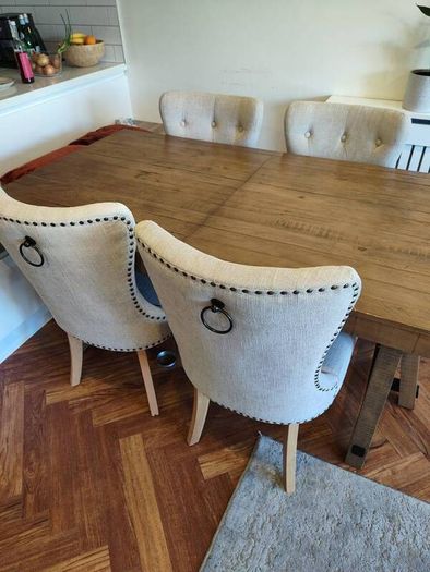 solid wood extendable dining table