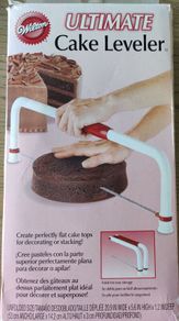 Wilton Ultimate Folding Cake Leveler