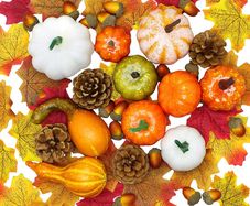 114 Pcs Artificial Pumpkins Autumn Decorations Set, Mini Pumpkins, Pine Cones, Acorns, Fake Leaves for Halloween, Thanksgiving, Fall Decorations
