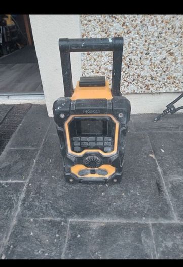 Reka Rugged DAB Radio