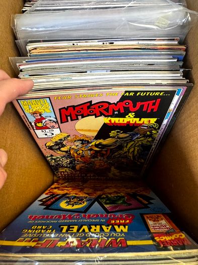 DC, Marvel Long Comic Box w 290 comics for Sale