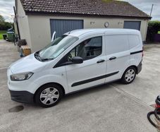 Ford Transit Courier 2014