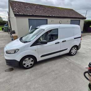 Ford Transit Courier 2014