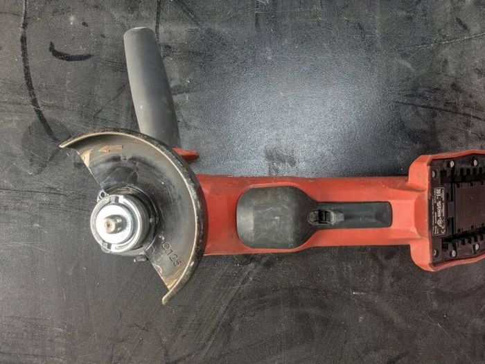 Hilti grinder