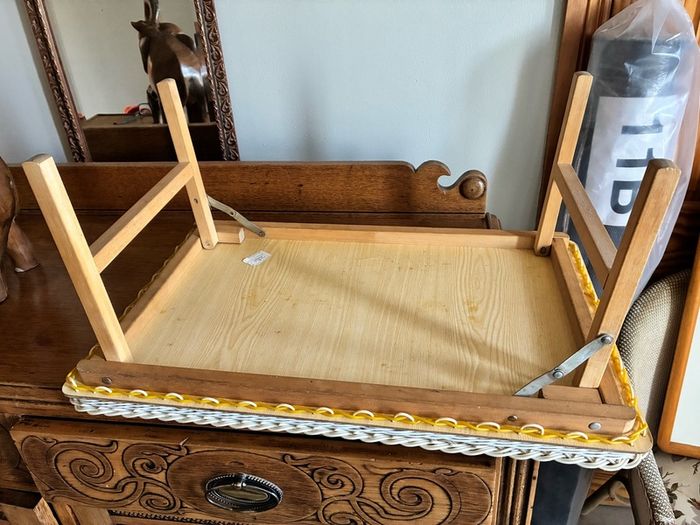 Vintage Royal Melamine and wicker breakfast or lap tray with folding legs