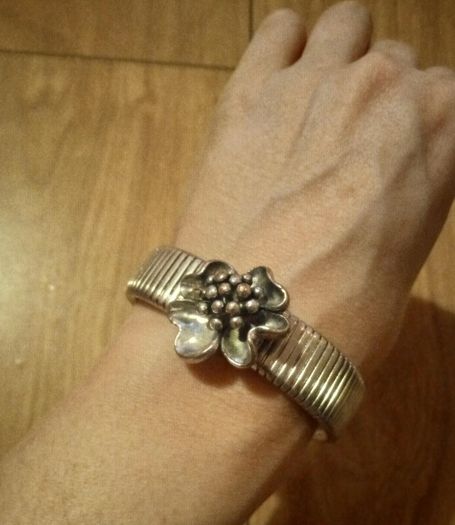 Upcycled Flower bracelet