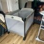travel cot Image 3
