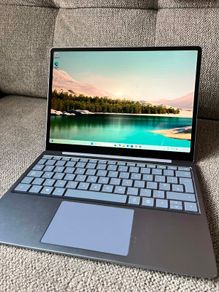 12.4" Surface Laptop Go