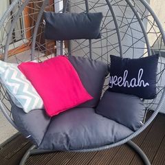Egg chair