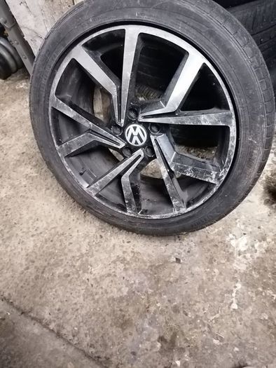 VW golf alloy