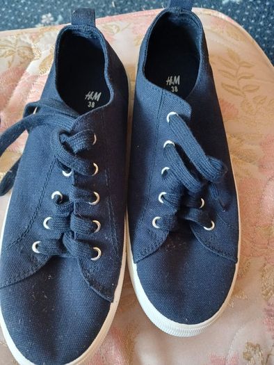 H&M flat shoe/trainer/runner size 38, UK 5.5 new