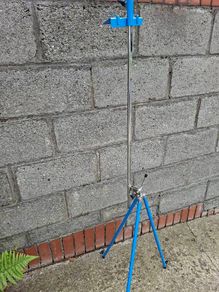 Artist's Tri pod stand