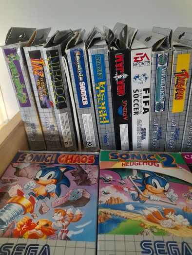SEGA Game Gear Collection  Large Collectors Lot
