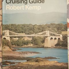 Irish Sea Cruising Guide by Robert Kemp