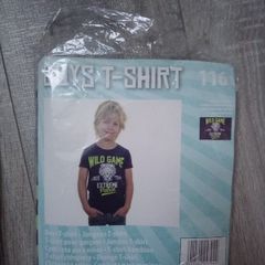 Bnwt tshirts age 5-6