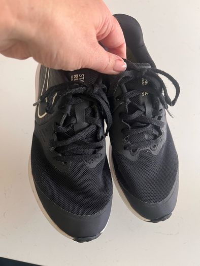 Black Nike Unisex Runners