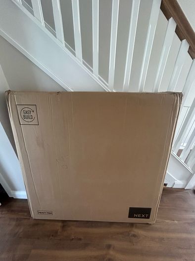 Round Dining Table -BRAND NEW-