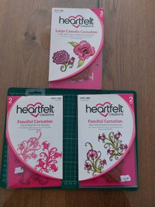 Heartfelt-dies and stamps- Fanciful Carnation