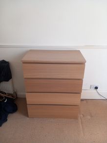 chest of drawers