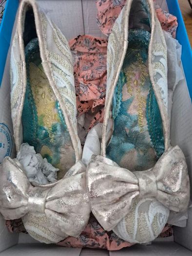 irregular choice   39/6