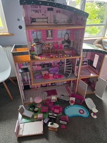 Kid Kraft dollhouse
