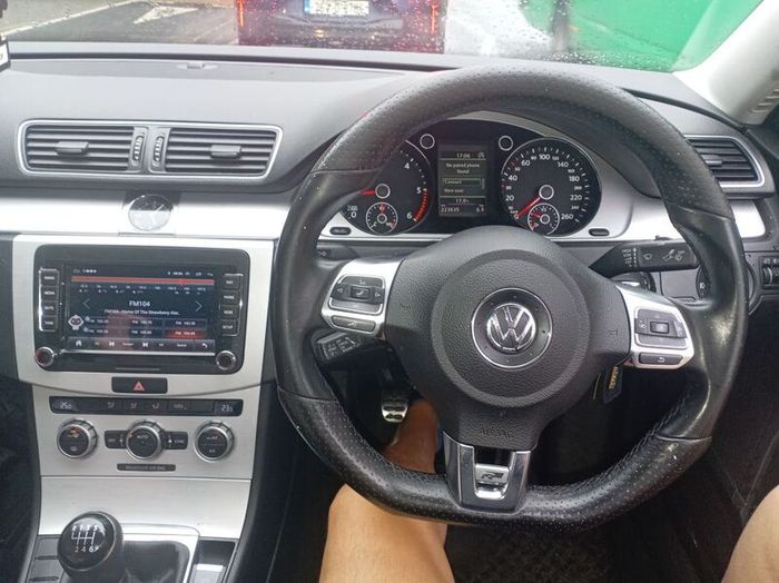 2014 Volkswagen Passat R line