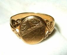 Vintage Hallmarked 9ct Gold Gentlemans Ring