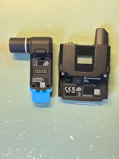 Sennheiser AVX Wireless Microphone Kit With Two MKE 2 Mics