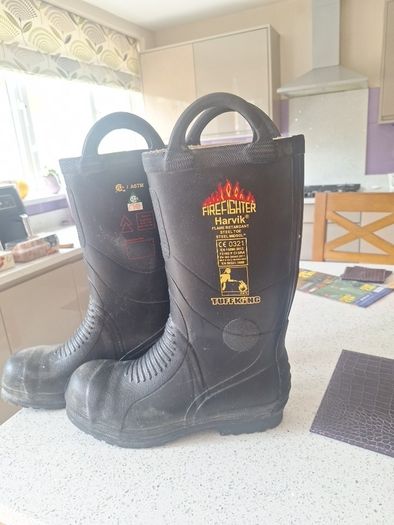 safety boots