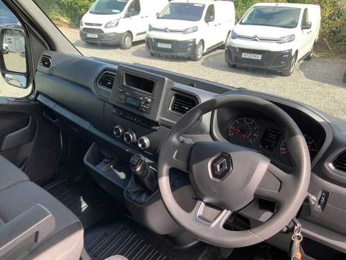 Renault Master Mwb 2.3 Dci ( 1 year warranty ) .