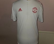 Manchester United Training Jersey - Medium size