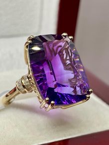 Yellow Gold AAA Zambian Amethyst & Natural Diamond Ring