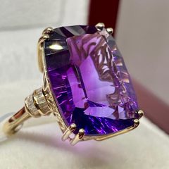 Yellow Gold AAA Zambian Amethyst & Natural Diamond Ring