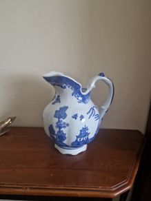 oriental jug
