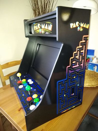 Arcade Machine/ Games Console