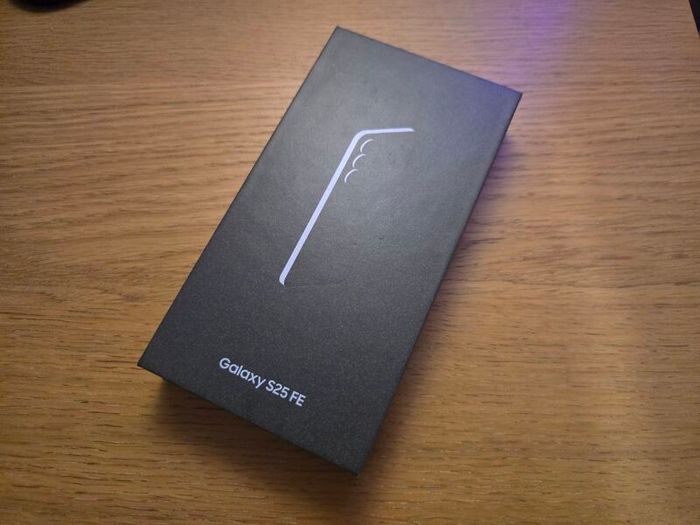 Samsung S25 FE Unlocked
