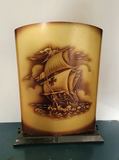 Worcester ware "Galleon" metal firescreen
