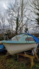 Boat - Skipper Mariner 17ft Sailboat