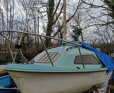 Boat - Skipper Mariner 17ft Sailboat