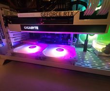 Nvidia RTX 3080 10gb Gigabyte Vision OC White