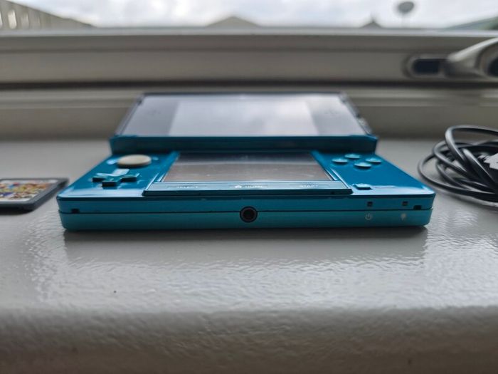 Nintendo 3ds coral blue!!!!