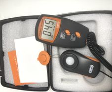 LX1010BS Digital Lux meter/Light meter