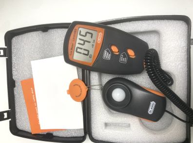 LX1010BS Digital Lux meter/Light meter