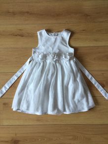 Beautiful dress 5-6 years