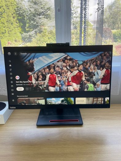 Lenovo ThinkVision 24" Full HD IPS Webcam