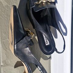 Kitten heels