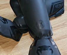 Venum Contender / kontact 2.0 Shin Guards  Size L
