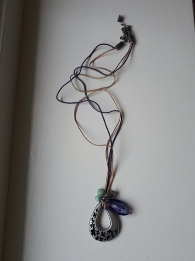 Necklace and earrings set
