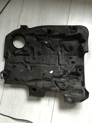 Audi q3 engine cover