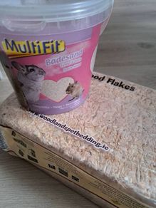 wood flakes & badesand